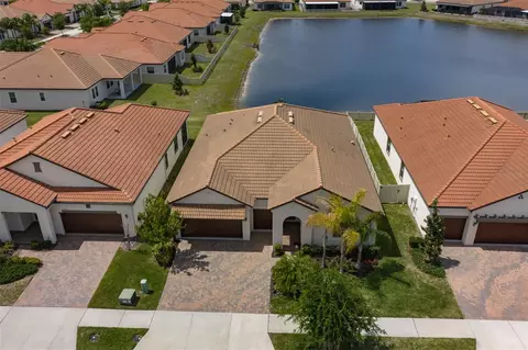 16955 Scuba Crest St, Wimauma, FL 33598