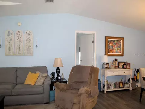 64 Thatch Palm St W, Largo, FL 33770 photo 7