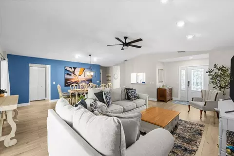 Living - 3428 Brookridge Ln, Parrish, FL 34219 photo 3 of 4