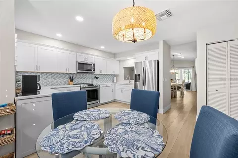 Dining - 3428 Brookridge Ln, Parrish, FL 34219 photo 5 of 6