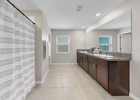 Bath - 16568 Delia St, Wimauma, FL 33598 photo 1 of 6