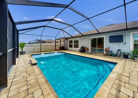 Exterior - 16568 Delia St, Wimauma, FL 33598 photo 3 of 8