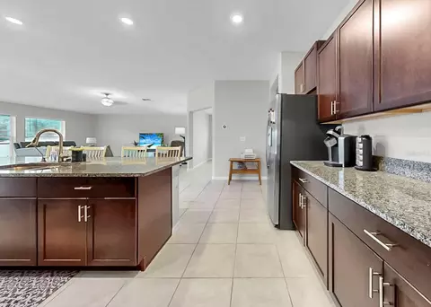Kitchen - 16568 Delia St, Wimauma, FL 33598 photo 8 of 10