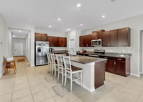 Kitchen - 16568 Delia St, Wimauma, FL 33598 photo 9 of 10