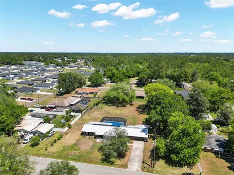 317 NW 7th St, Williston, FL 32696