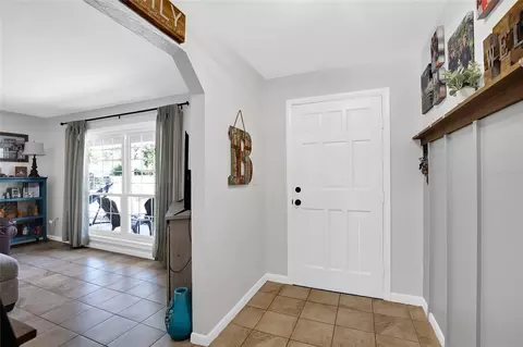 Entry Way - 317 NW 7th St, Williston, FL 32696 photo 1 of 2