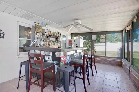 Exterior - 317 NW 7th St, Williston, FL 32696 photo 5 of 12