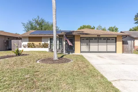 5043 Larch Ln, New Port Richey, FL 34653