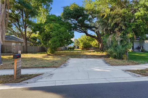2929 W Averill Ave, Tampa, FL 33611