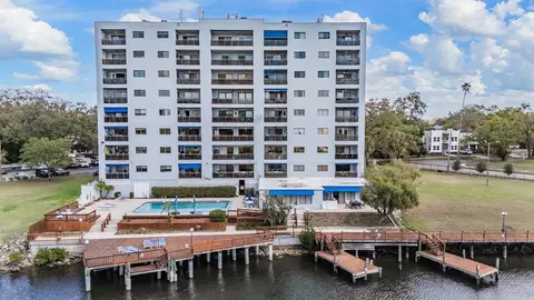2780 N Riverside Dr #105, Tampa, FL 33602
