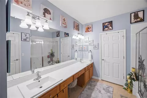 Bath - 2111 River Turia Cir, Riverview, FL 33578 photo 2 of 3