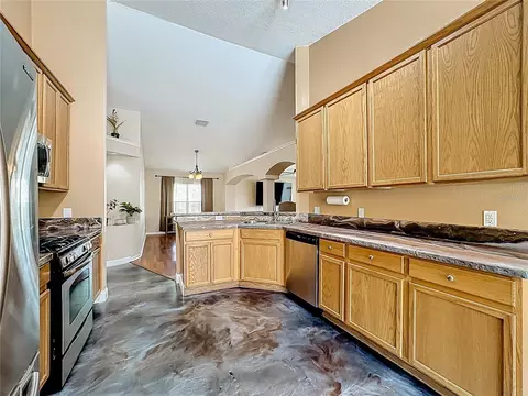 Kitchen - 7116 Colony Pointe Dr, Riverview, FL 33578 photo 3 of 3