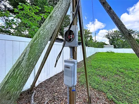 Robson, Seffner, FL 33584 photo 10