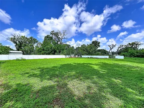 Robson, Seffner, FL 33584 photo 8