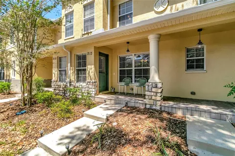 213 Draw Bridge Ln, Valrico, FL 33594