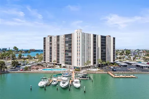 10355 Paradise Blvd #403, Treasure Island, FL 33706