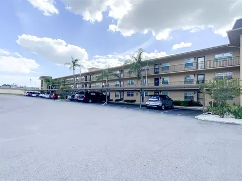 1370 Heather Ridge Blvd #204, Dunedin, FL 34698