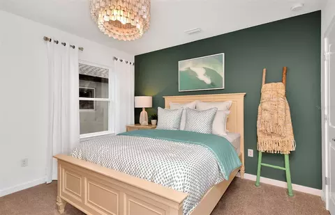 Bedroom - 10406 Hidden Banks Gln, Parrish, FL 34219 photo 2 of 4