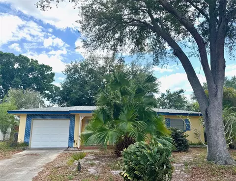 1035 Robmar Rd, Dunedin, FL 34698