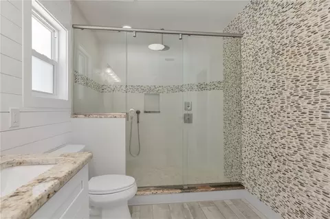 Bath - 308 173rd Ave E, North Redington Beach, FL 33708 photo 2 of 4