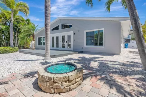 Exterior - 308 173rd Ave E, North Redington Beach, FL 33708 photo 5 of 7