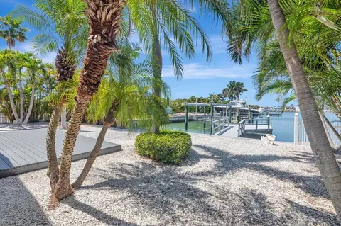 Exterior - 308 173rd Ave E, North Redington Beach, FL 33708 photo 7 of 7