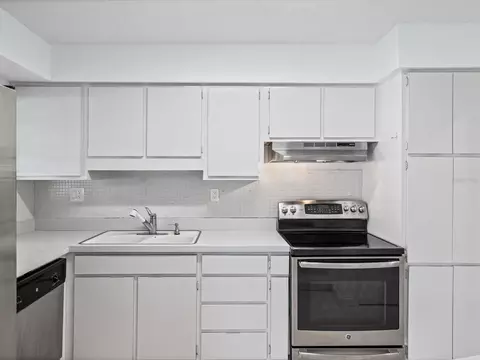 Kitchen - 865 Imperial Dr, Largo, FL 33771 photo 2 of 2