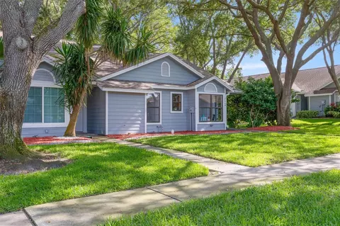 2668 Bentley Dr, Palm Harbor, FL 34684