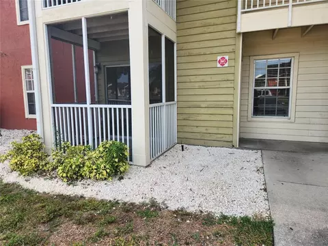 803 Lake Haven Sq #101, Brandon, FL 33511