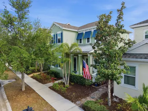 624 Winterside Dr, Apollo Beach, FL 33572