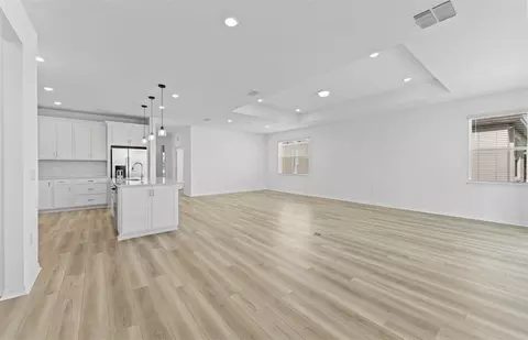 Living - 5334 Oldbay Ter, Parrish, FL 34219 photo 2 of 3