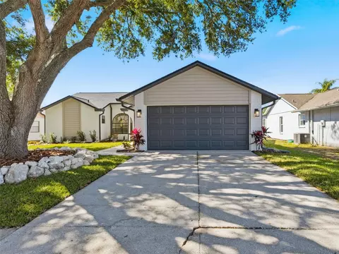 8452 Yearling Ln, New Port Richey, FL 34653