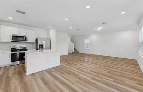 Other - 9748 Crescent Moon Dr, Riverview, FL 33578 photo 4 of 6