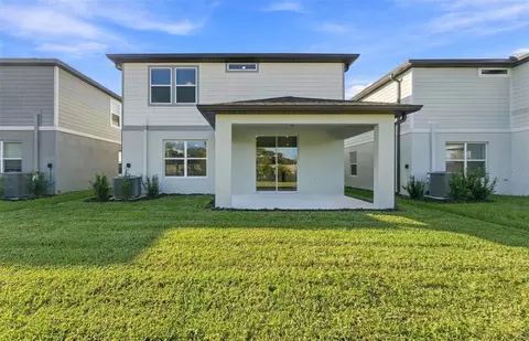 Exterior - 9748 Crescent Moon Dr, Riverview, FL 33578 photo 2 of 9