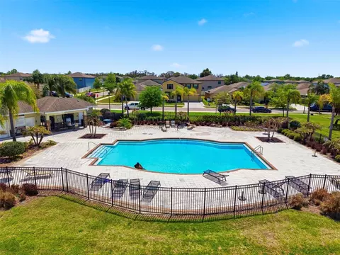 Exterior - 12611 Lemon Pepper Dr, Riverview, FL 33578 photo 3 of 3