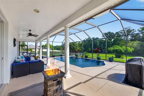 Exterior - 17308 Howling Wolf Run, Parrish, FL 34219 photo 2 of 15
