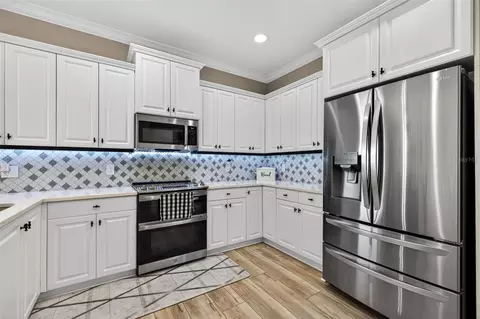 Kitchen - 17308 Howling Wolf Run, Parrish, FL 34219 photo 2 of 5