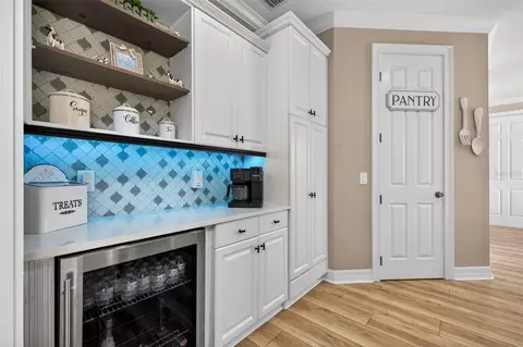 Kitchen - 17308 Howling Wolf Run, Parrish, FL 34219 photo 3 of 5