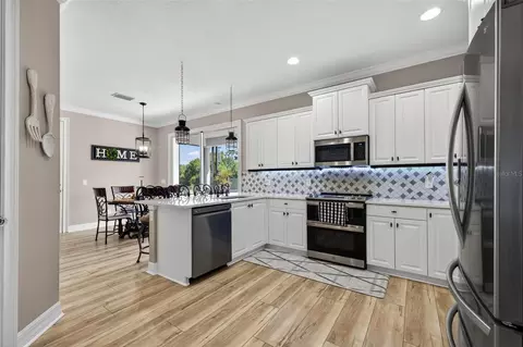Kitchen - 17308 Howling Wolf Run, Parrish, FL 34219 photo 1 of 5
