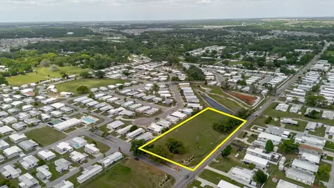 5407 Dean Dairy Rd, Zephyrhills, FL 33541