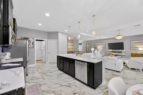 Kitchen - 5030 Jagged Cloud Dr, Wimauma, FL 33598 photo 4 of 5