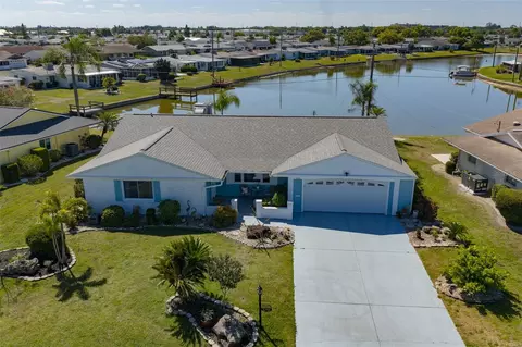 1704 Danbury Dr, Sun City Center, FL 33573