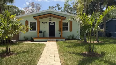 315 Bath St, Tarpon Springs, FL 34689