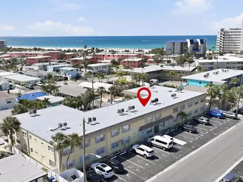600 71st Ave #19, Saint Pete Beach, FL 33706