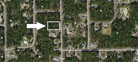 5652 N Buffalo Dr, Beverly Hills, FL 34465
