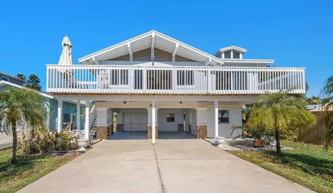 218 176th Ave E, Redington Shores, FL 33708