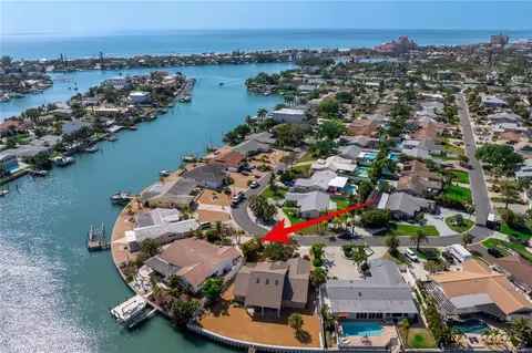 351 S Julia Cir, Saint Pete Beach, FL 33706