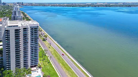 2413 Bayshore Blvd #1003, Tampa, FL 33629