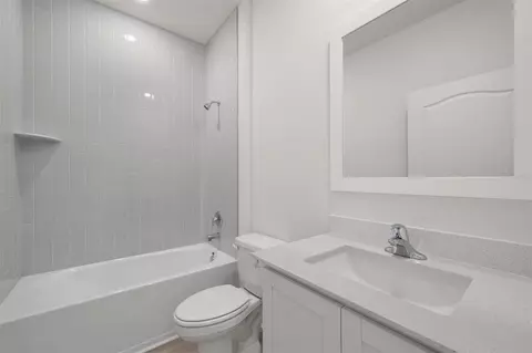 Bath - 1783 White Elephant Loop, Winter Haven, FL 33884 photo 4 of 4