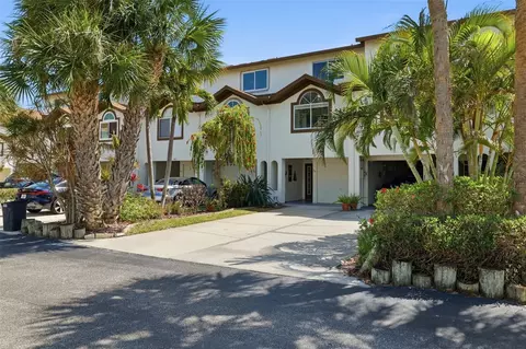 381 Madeira Cir, Tierra Verde, FL 33715